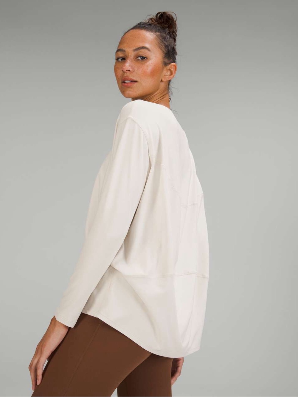 Lululemon Back in Action Long Sleeve Shirt Nulu
In White Opal